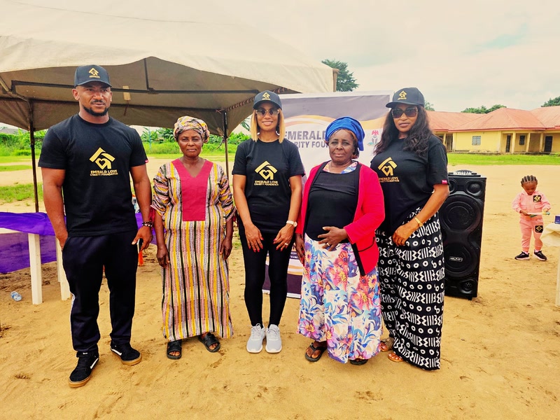 Emerald Love Foundation team members with community mothers at the Uyo outreach